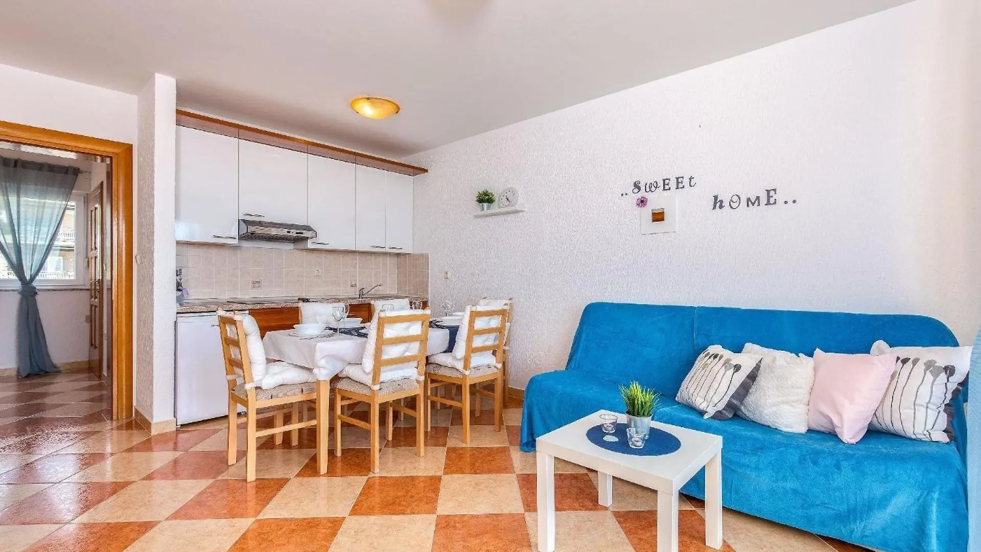 Appartement Mit Balkon Und Meerblick Crikvenica