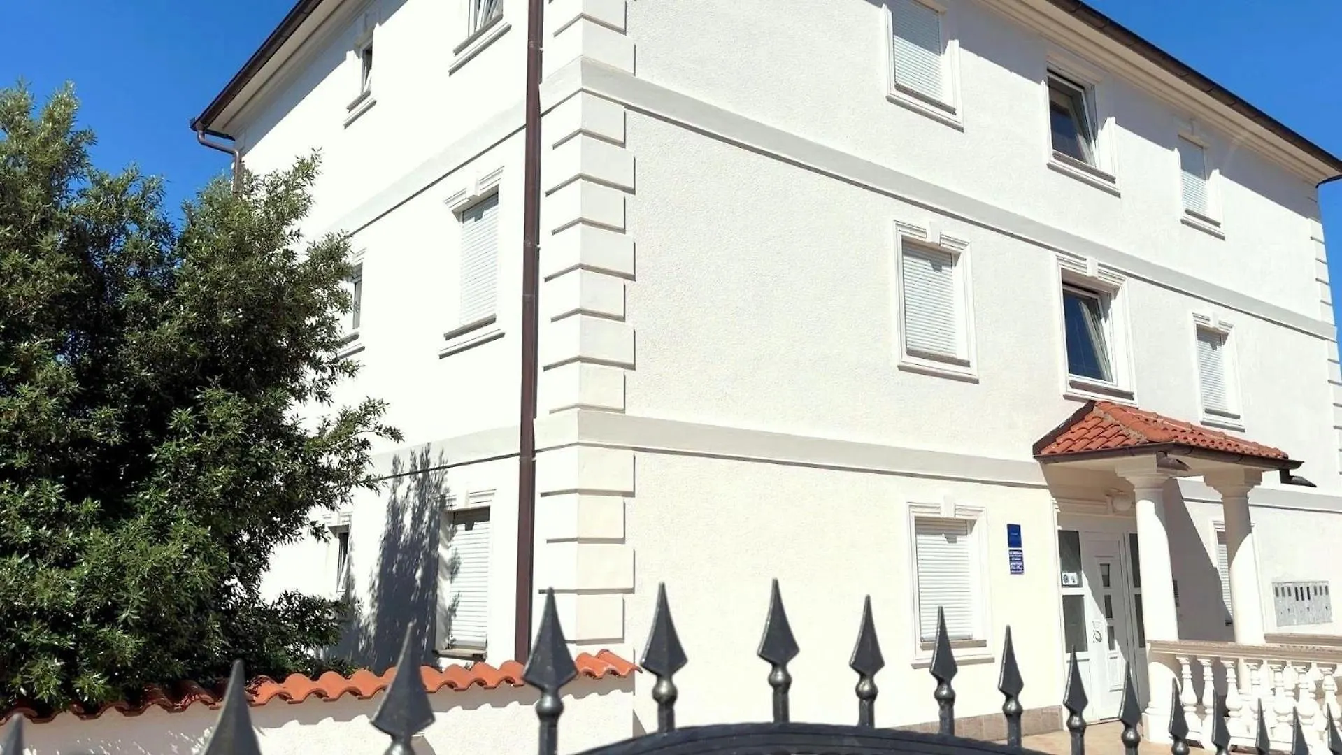 Appartement Mit Balkon Und Meerblick Crikvenica